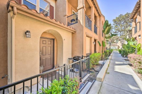 Modern Townhome and Grill about 5 Mi to Balboa Park